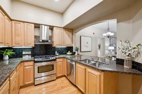 Kitchen - 88 S Broadway 2205, Millbrae, CA 94030 photo 2 of 4