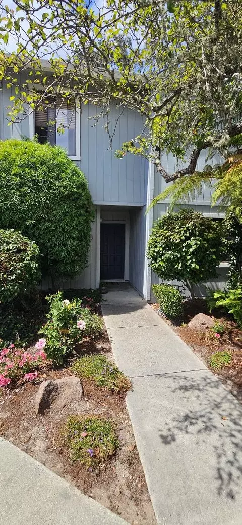 21155 E Cliff Dr, Santa Cruz, CA 95062