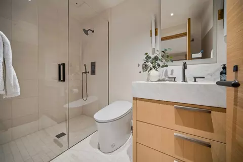 Bath - 26346 Valley View Ave, Carmel, CA 93923 photo 5 of 9