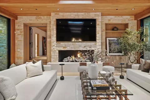 Living - 26346 Valley View Ave, Carmel, CA 93923 photo 2 of 4