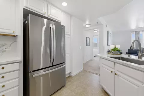 Kitchen - 800 S Abel St 519, Milpitas, CA 95035 photo 2 of 2
