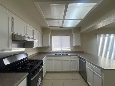 Kitchen - 361 Serano St, Merced, CA 95341 photo 2 of 4