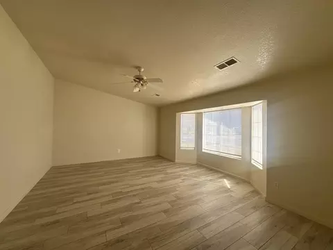 Living - 361 Serano St, Merced, CA 95341 photo 1 of 5