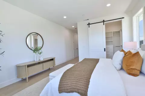 Bedroom - 432 Virginia Ave, Campbell, CA 95008 photo 3 of 8