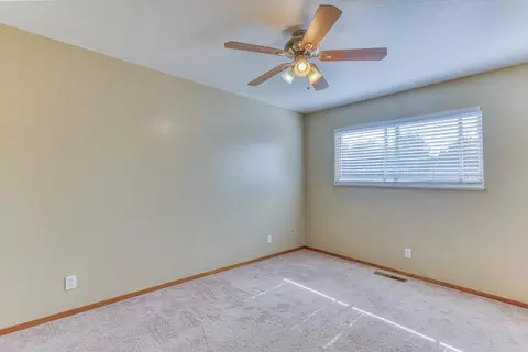 Bedroom - 945 San Simeon Dr, Salinas, CA 93901 photo 3 of 6