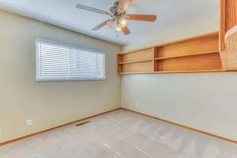 Bedroom - 945 San Simeon Dr, Salinas, CA 93901 photo 5 of 6