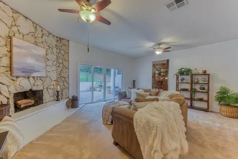 Living - 19115 Marjorie Rd, Prunedale, CA 93907 photo 2 of 3
