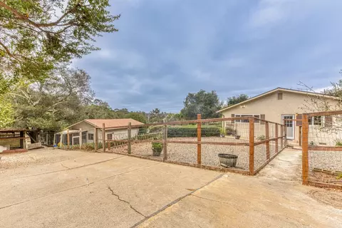 Exterior - 19115 Marjorie Rd, Prunedale, CA 93907 photo 14 of 18
