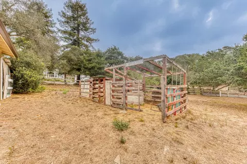 Exterior - 19115 Marjorie Rd, Prunedale, CA 93907 photo 16 of 18