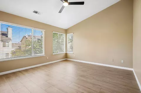 Living - 421 De Bord Dr, Tracy, CA 95376 photo 7 of 7