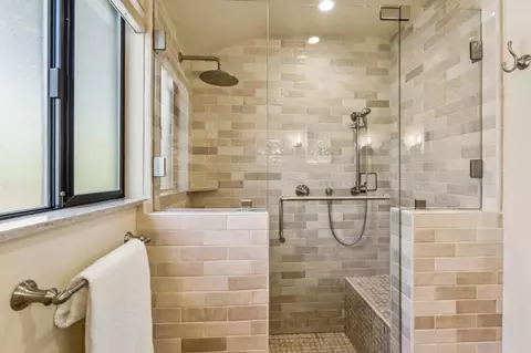 Bath - 159 Del Mesa Carmel 159, Carmel, CA 93923 photo 2 of 4
