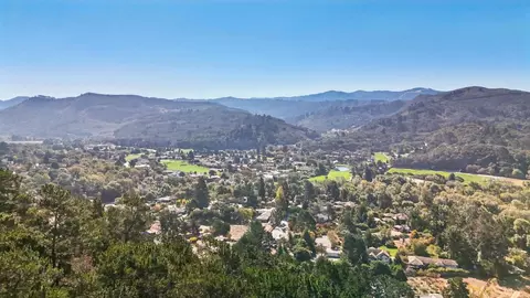 View/Area - 159 Del Mesa Carmel 159, Carmel, CA 93923 photo 2 of 6