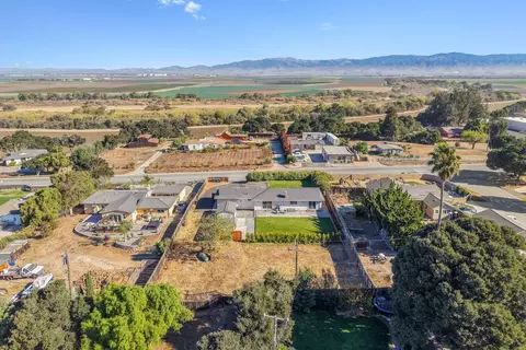 View/Area - 296 River Rd, Salinas, CA 93908 photo 8 of 9