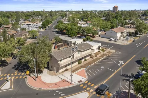 View/Area - I St, Modesto, CA 95351 photo 3 of 10