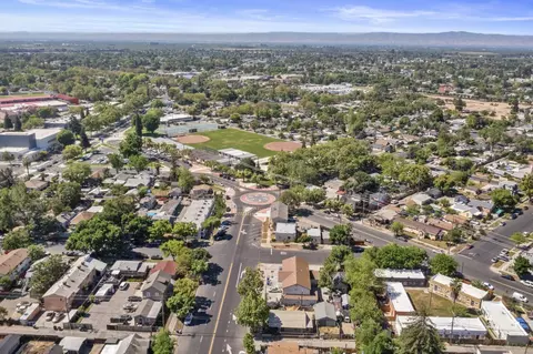 View/Area - I St, Modesto, CA 95351 photo 7 of 10