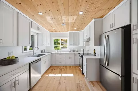 Kitchen - 3150 Day Rd, Gilroy, CA 95020 photo 1 of 5