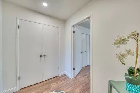 Entry Way - 3850 Rio Rd 24, Carmel, CA 93923 photo 2 of 3