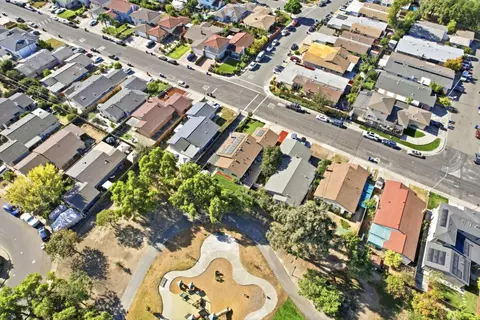 View/Area - 1582 Starlite Dr, Milpitas, CA 95035 photo 5 of 8