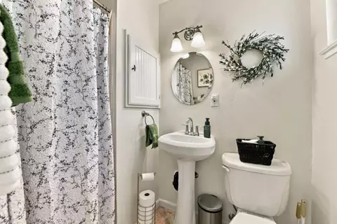 Bath - 1582 Starlite Dr, Milpitas, CA 95035 photo 2 of 2
