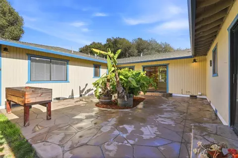 Exterior - 7710 Fallen Leaf Ln, Salinas, CA 93907 photo 7 of 20