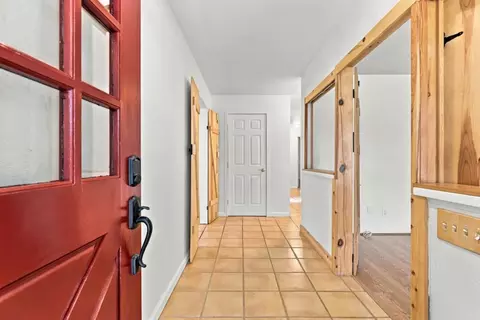 Entry Way - 7710 Fallen Leaf Ln, Salinas, CA 93907 photo 1 of 3