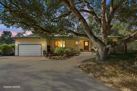 Exterior - 7710 Fallen Leaf Ln, Salinas, CA 93907 photo 2 of 20