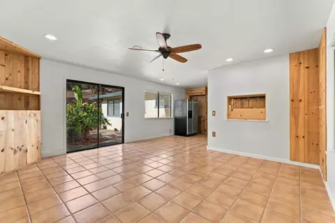 Living - 7710 Fallen Leaf Ln, Salinas, CA 93907 photo 4 of 8