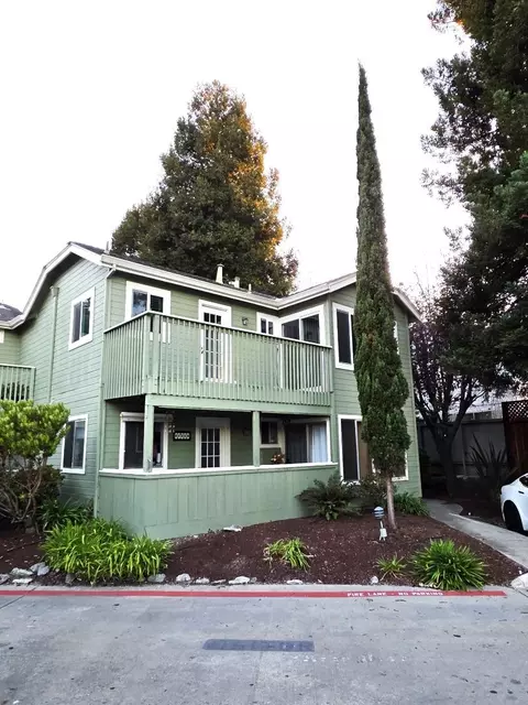 1713 Eastbrook Ct, Santa Cruz, CA 95062