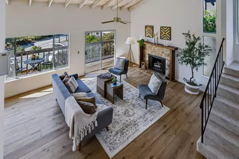 Living - 546 Monterey Dr, Aptos, CA 95003 photo 5 of 5