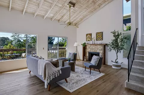 Living - 546 Monterey Dr, Aptos, CA 95003 photo 1 of 5
