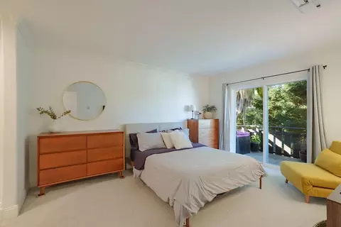 Bedroom - 100 E Middlefield Rd 4h, Mountain View, CA 94043 photo 1 of 8
