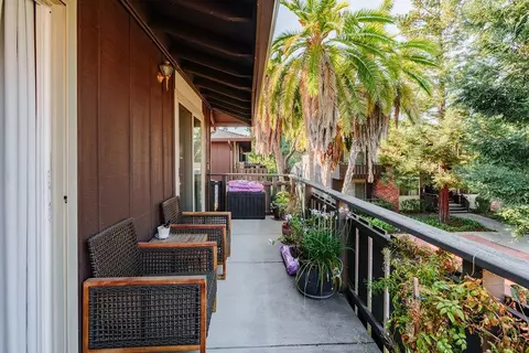 Exterior - 100 E Middlefield Rd 4h, Mountain View, CA 94043 photo 2 of 2
