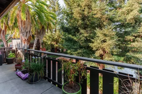 Exterior - 100 E Middlefield Rd 4h, Mountain View, CA 94043 photo 1 of 2