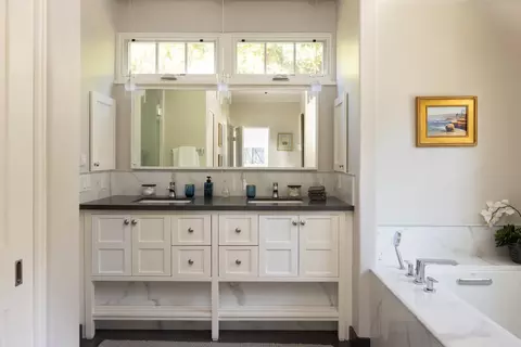 Bath - 807 7th Ave, Carmel, CA 93921 photo 1 of 5