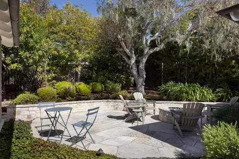 Exterior - 807 7th Ave, Carmel, CA 93921 photo 5 of 7