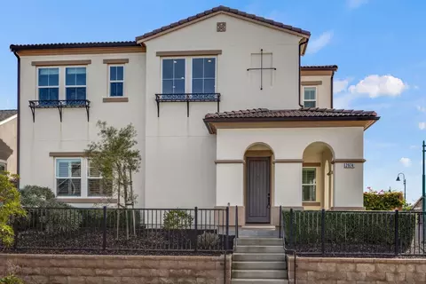 Exterior - 2974 Bluffs Dr, Marina, CA 93933 photo 2 of 5