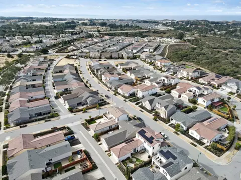 View/Area - 2974 Bluffs Dr, Marina, CA 93933 photo 2 of 3