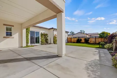 Exterior - 2974 Bluffs Dr, Marina, CA 93933 photo 4 of 5