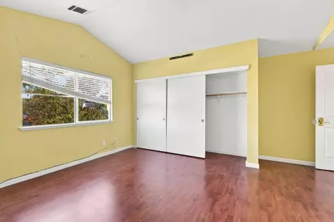 Bedroom - 151 Wellington Pl, Vallejo, CA 94591 photo 2 of 11