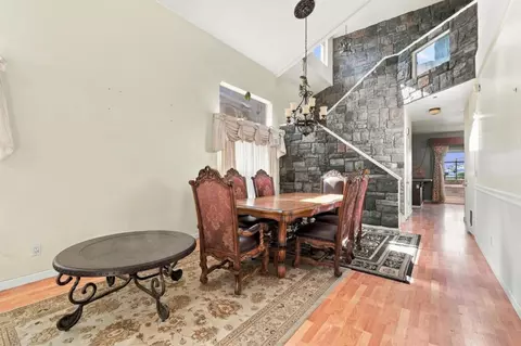 Dining - 151 Wellington Pl, Vallejo, CA 94591 photo 2 of 3