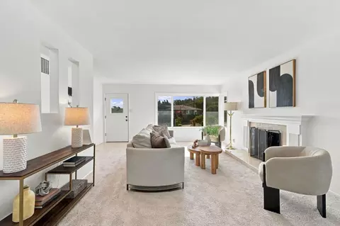 Living - 926 Larkspur Dr, Millbrae, CA 94030 photo 3 of 7