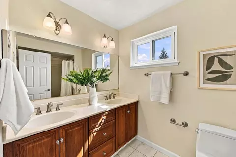 Bath - 36086 Malta Pl, Fremont, CA 94536 photo 4 of 5