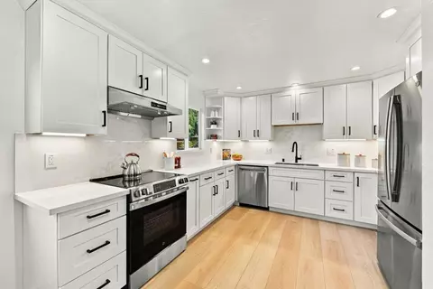 Kitchen - 36086 Malta Pl, Fremont, CA 94536 photo 3 of 4