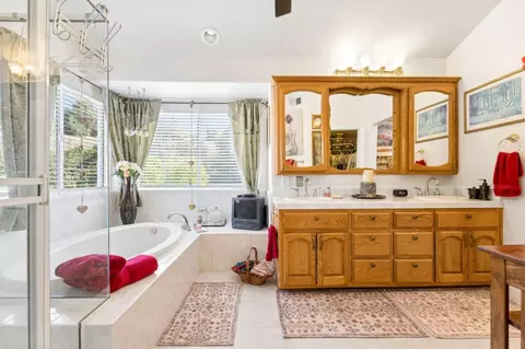 Bath - 2226 Ruby Ave, San Jose, CA 95148 photo 2 of 7