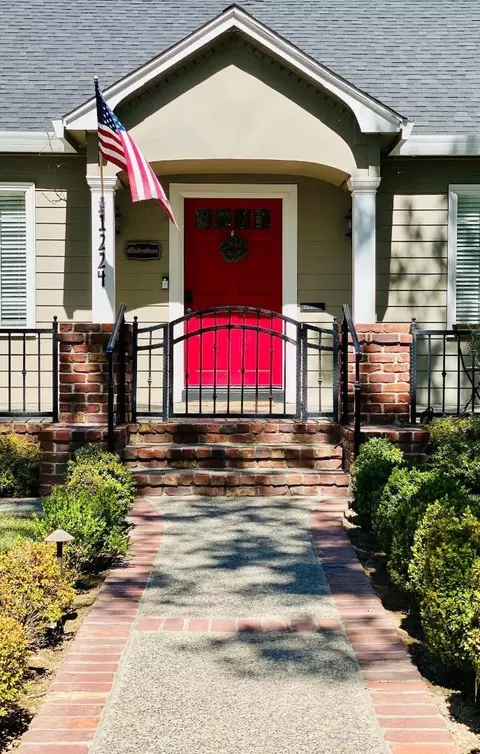 1224 47th St, Sacramento, CA 95819