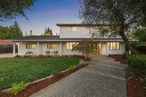 100 Calfhill Ct, Los Gatos, CA 95032
