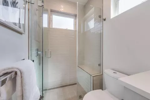 Bath - 300 Helen Dr, Millbrae, CA 94030 photo 3 of 6