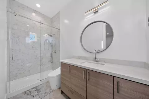 Bath - 4683 Proctor Rd, Castro Valley, CA 94546 photo 5 of 10