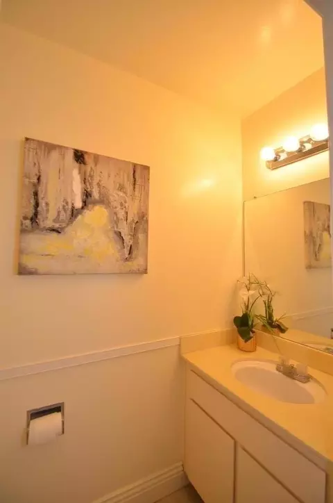 Bath - 629 Millich Dr, Campbell, CA 95008 photo 1 of 3
