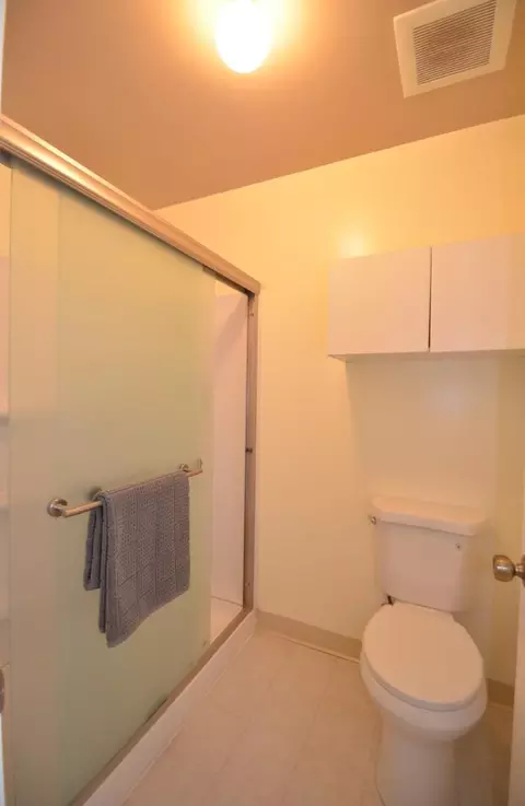 Bath - 629 Millich Dr, Campbell, CA 95008 photo 3 of 3